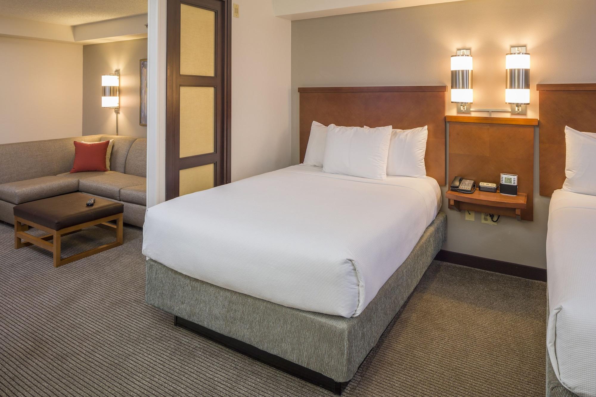 Hyatt Place San Antonio Airport/Quarry Market Exterior photo