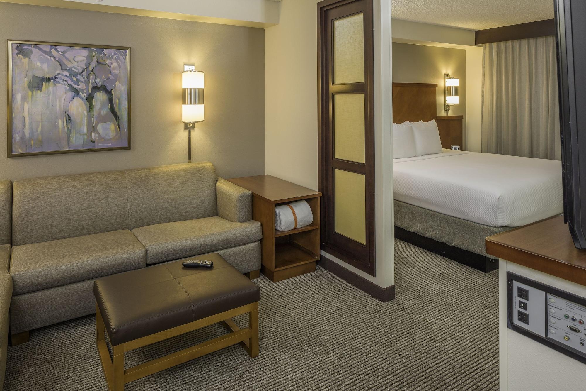 Hyatt Place San Antonio Airport/Quarry Market Exterior photo